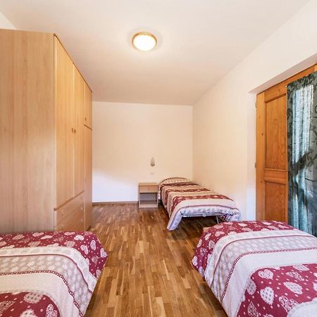 Villa Mazzel - Cima 12 Vigo di Fassa Bagian luar foto