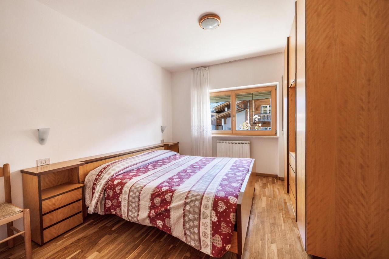 Villa Mazzel - Cima 12 Vigo di Fassa Bagian luar foto